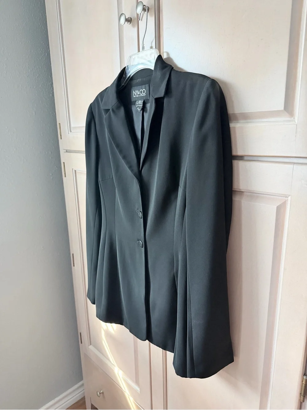 New York & Company classic black